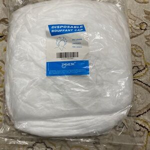 Disposable bouffant cap 100 couts👍👍👍❤️